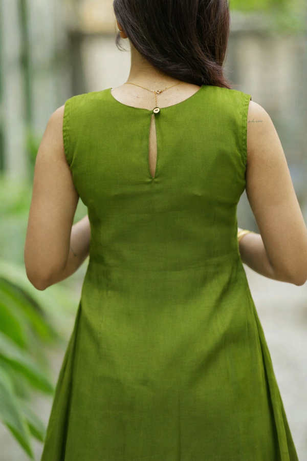 Nandhitha Green Kurta Set ( Set of 2)