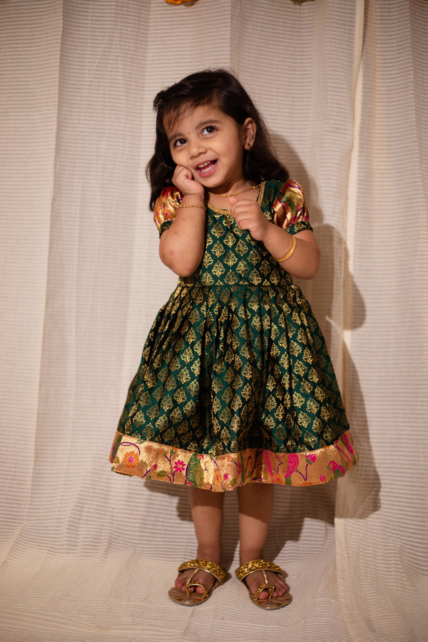 Smriti Green Brocade with Paithini Border Mini