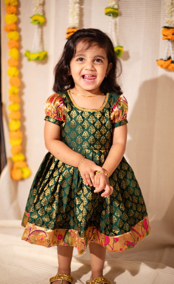 Smriti Green Brocade with Paithini Border Mini