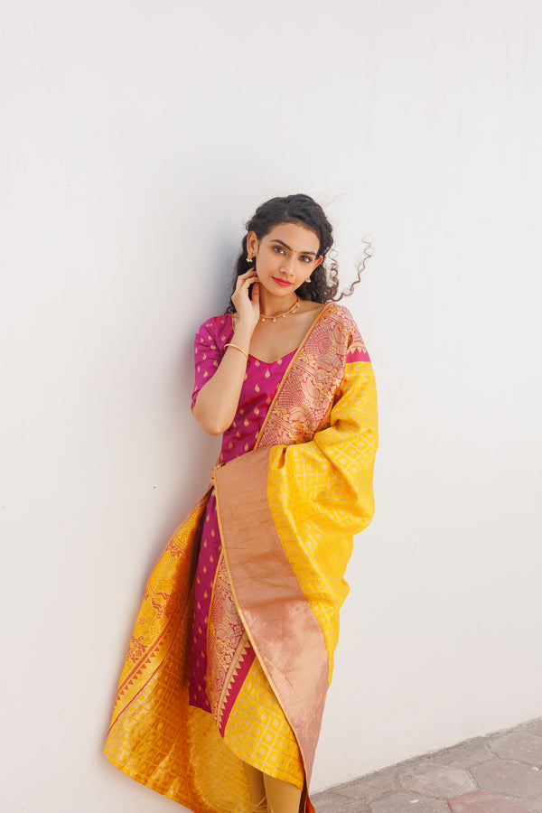 GRG - Aakruti Magenta (Kurti & Dupatta - Zipper on front) - XS only