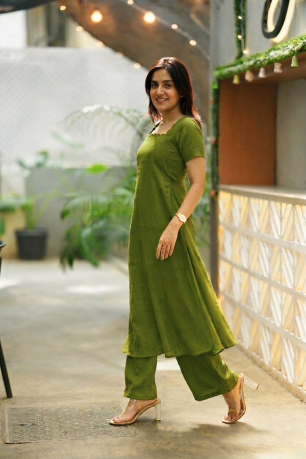 Aarna Green Kurta Set (Set of 2)