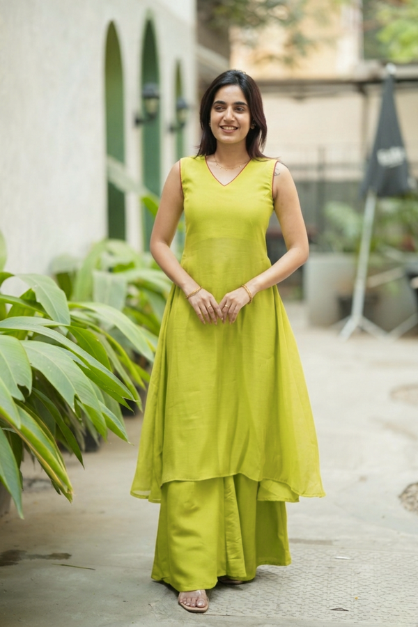 Nandhitha Lime Green Kurta Set ( Set of 2)