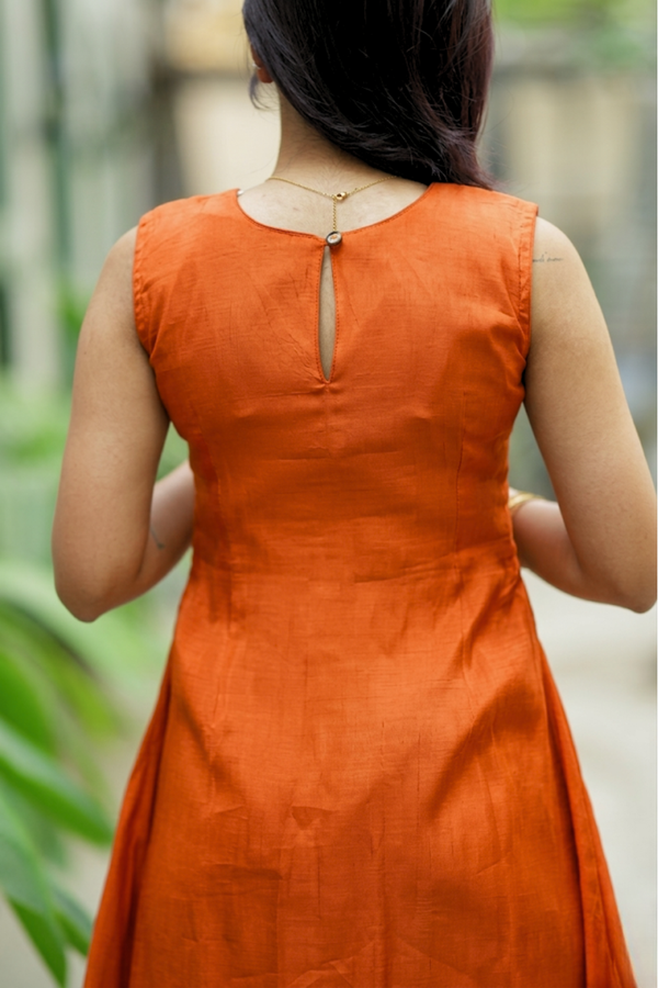 Nandhitha Rust Orange Kurta Set ( Set of 2)