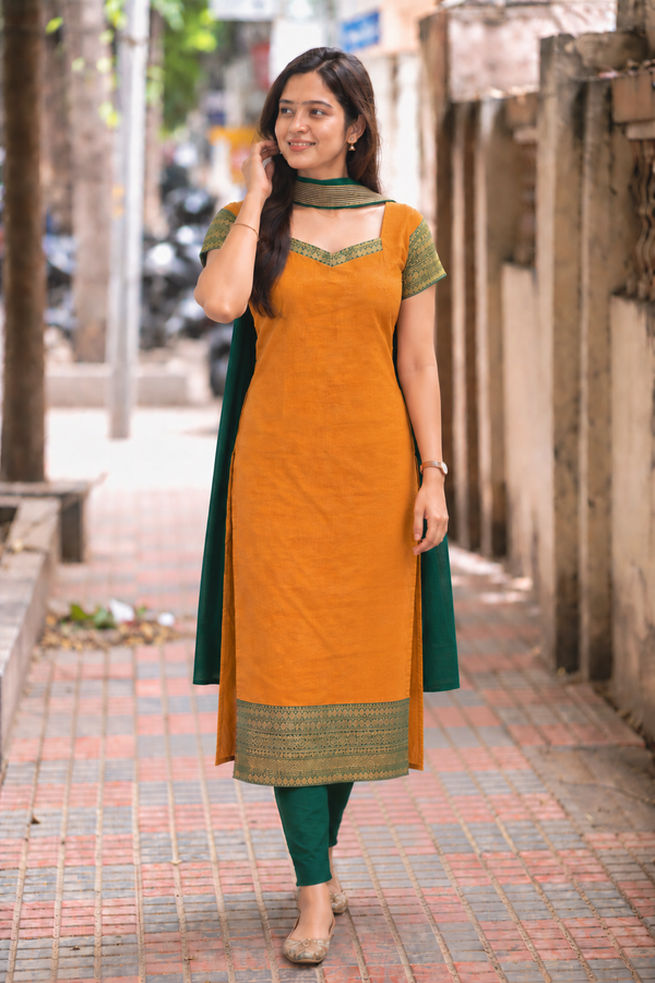 Poonguzhali Mustard Chettinad Cotton Kurti Set ( Set of 2 )