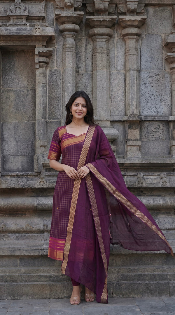 Aadhira Wine Chettinad Cotton Kurti Set ( Set of 2 )