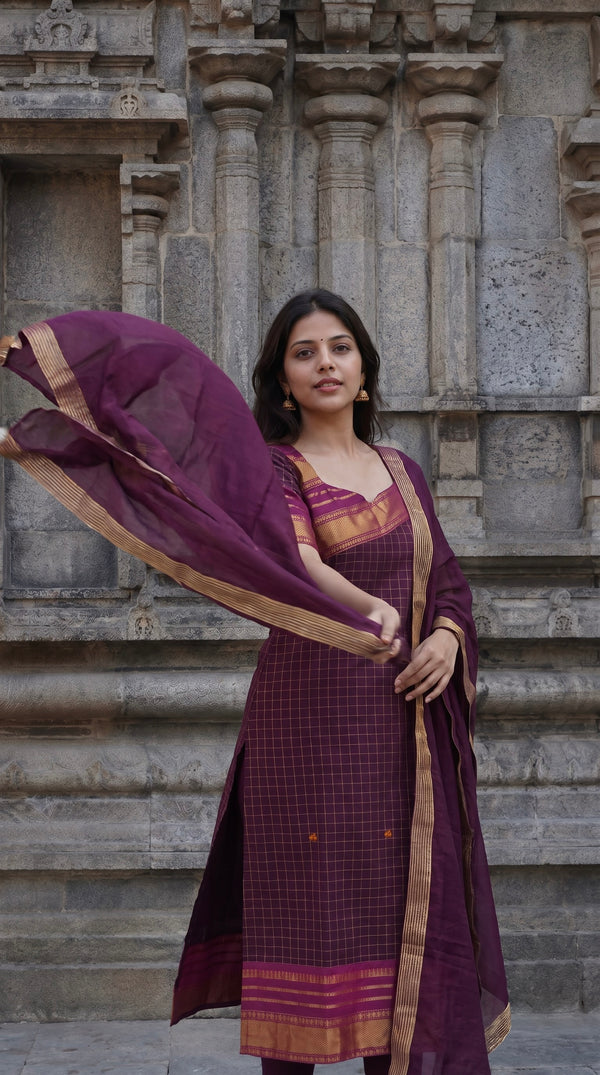 Aadhira Wine Chettinad Cotton Kurti Set ( Set of 2 )