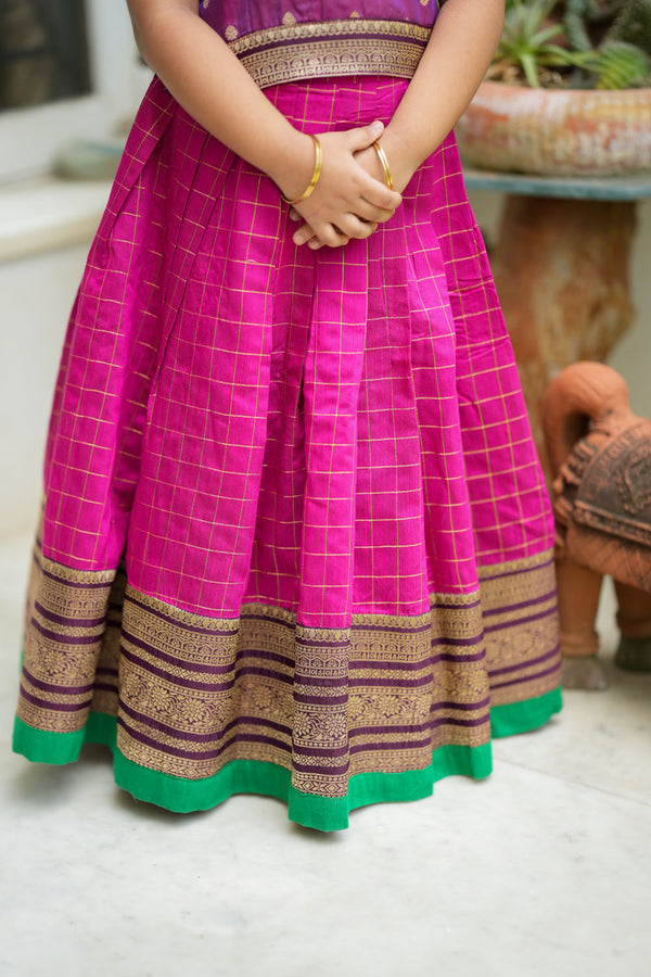 Navya Magenta Lehenga Mini (Set of 2)