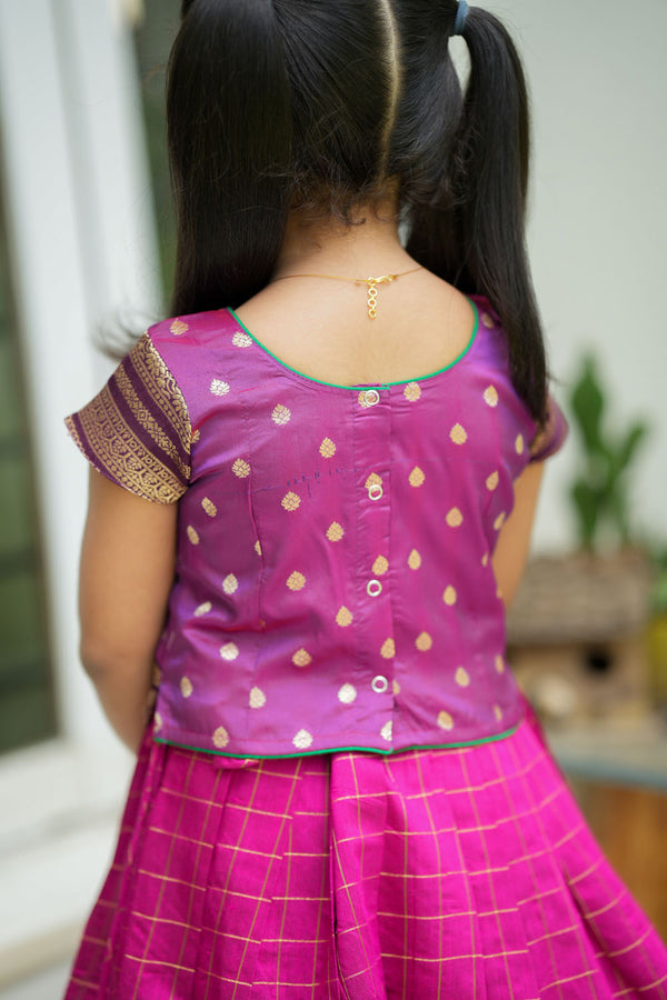 Navya Magenta Lehenga Mini (Set of 2)