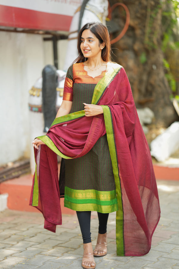 Daksha Black Checks Mom & Me