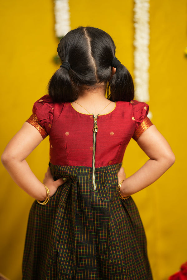 Daksha Black Checks Halfsaree& Frock Mom & Me