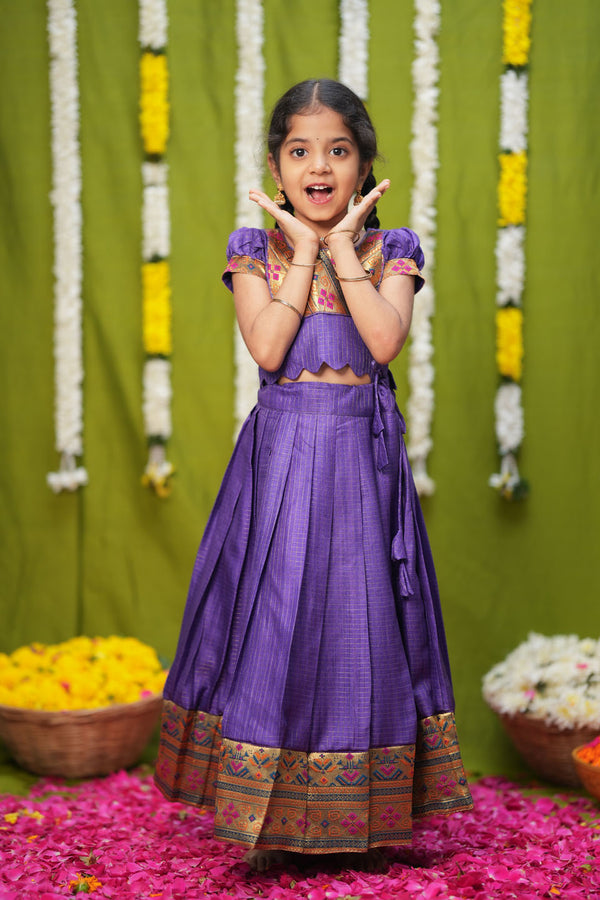 Hamsini Violet lehenga mini