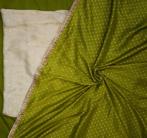 Chinmayi Ivory with Green Kurti (Set of 2)