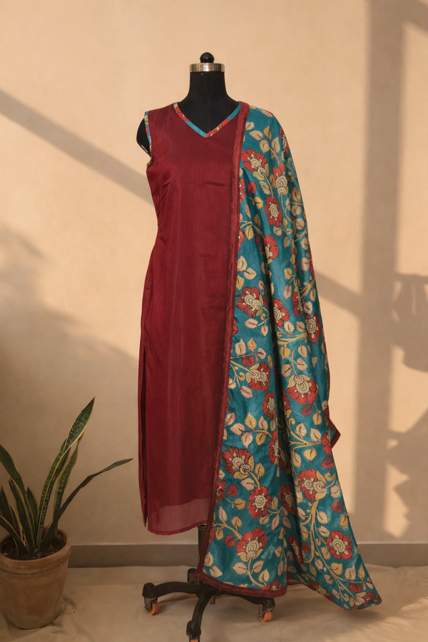 Vaishu Maroon Kurti With Dupatta