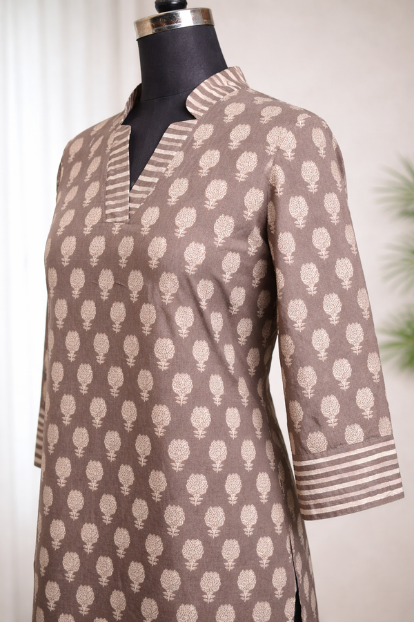 Dhriti Grey Kurti With Pant