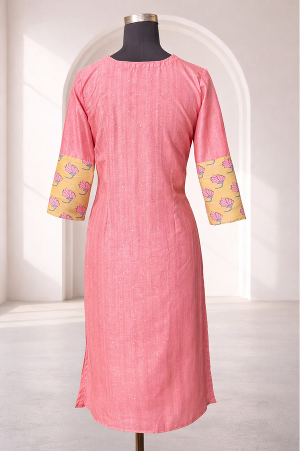 Kuzhali Pink Kurti