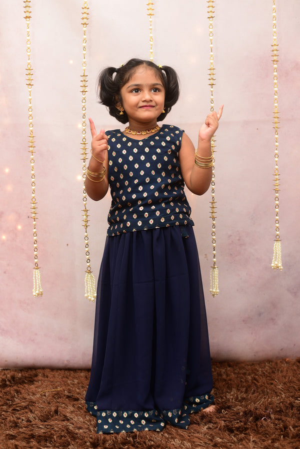KirthiNavy mini