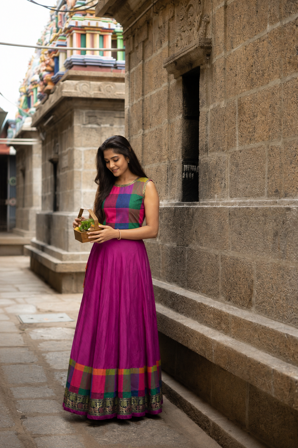 Thendral Plain Magenta Sleeveless Croptop and Skirt ( Set of 2 )