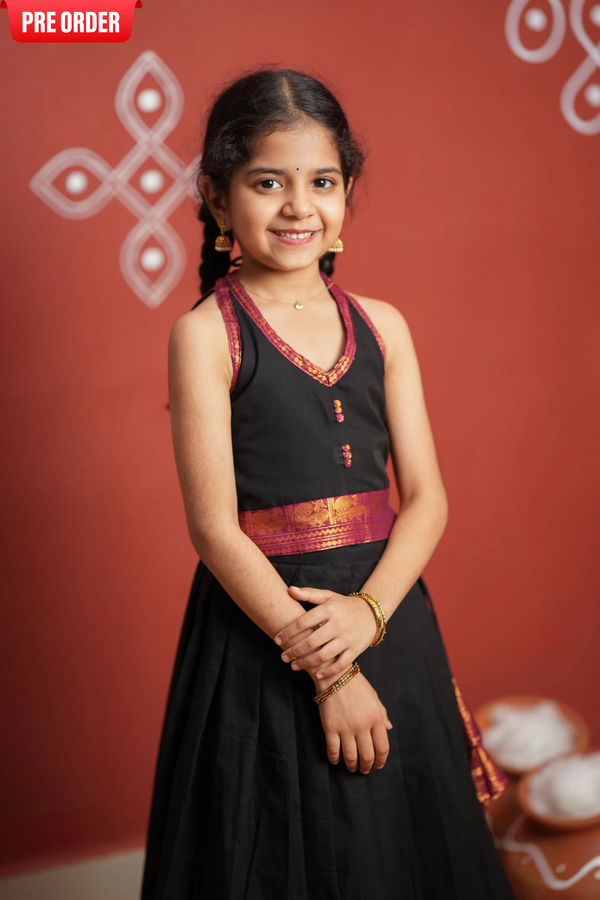 Tamizh Black Lehenga Mini (Set of 2)