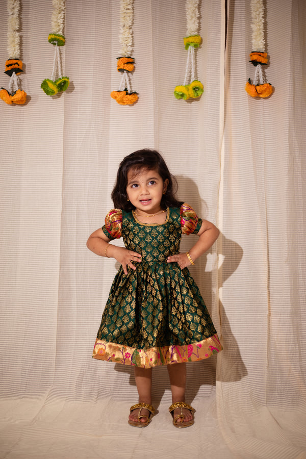 Smriti Green Brocade with Paithini Border Mini