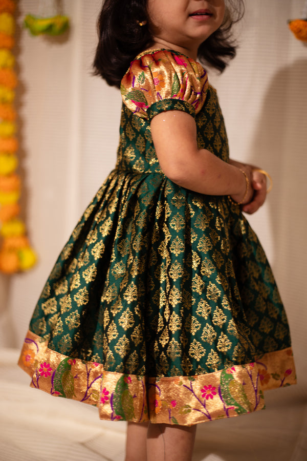 Smriti Green Brocade with Paithini Border Mini
