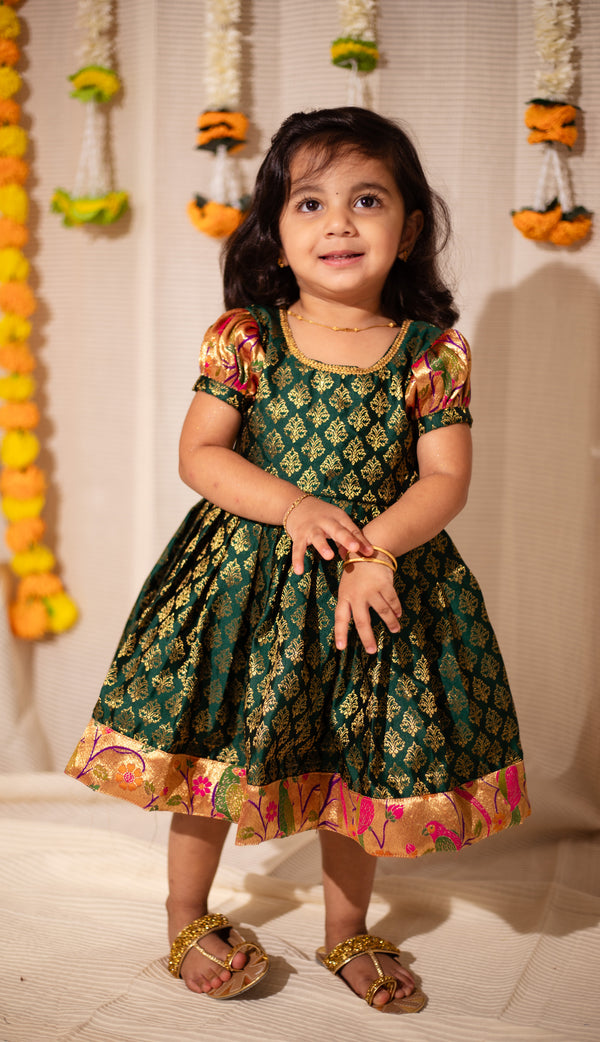 Smriti Green Brocade with Paithini Border Mini