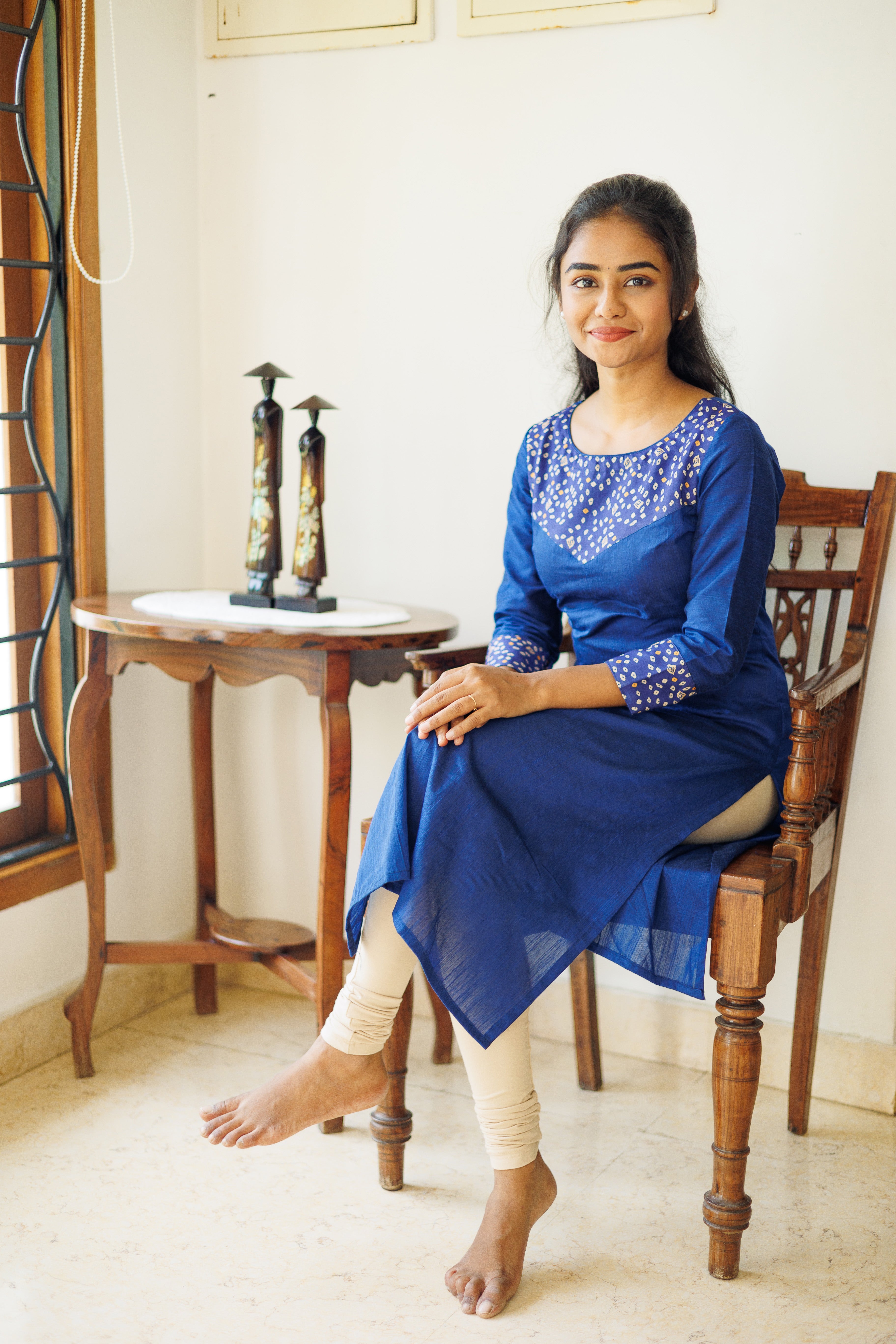 Buy SAAKI by Samantha Ruth Prabhu Solid with Lurex Kurta |100% Cotton Blue  Straight Kurta for Women, Work Wear (Blue, Pack of 1) at Amazon.in