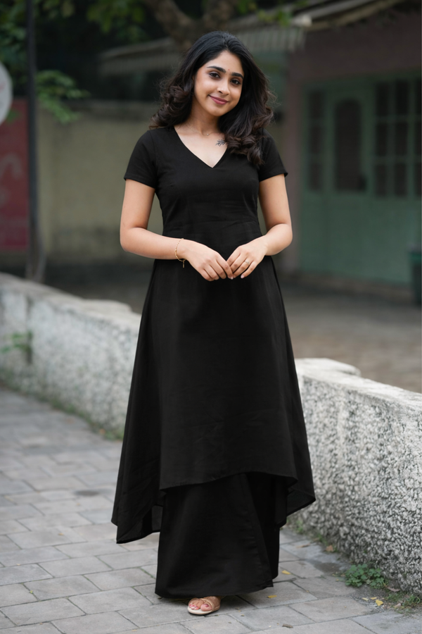 Nandhitha Black Kurta Set ( Set of 2)
