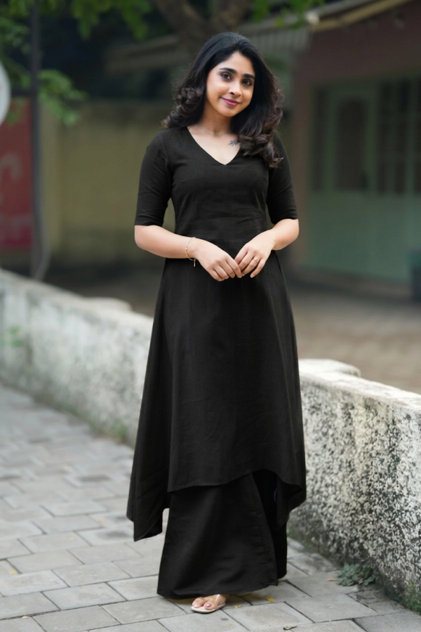 Nandhitha Black Kurta Set ( Set of 2)