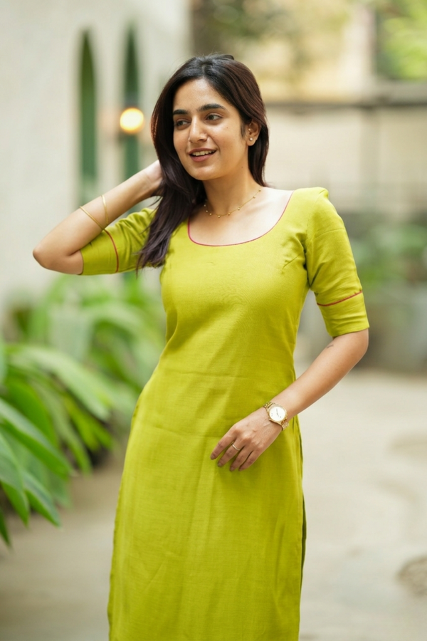 Raha Lime Green Kurti Set (Set of 2)