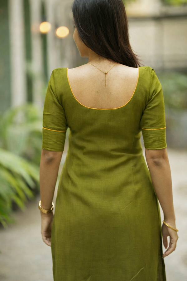 Raha Green Kurti Set (Set of 2)