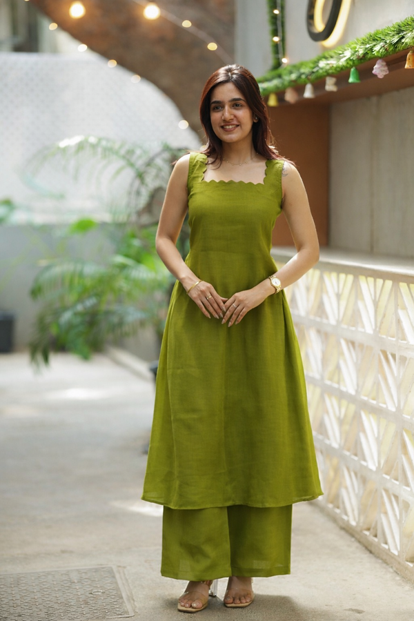 Aarna Green Kurta Set (Set of 2)