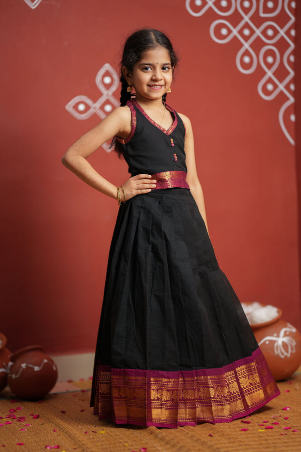 Tamizh Black Lehenga Mini (Set of 2)