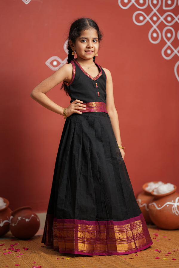 Tamizh Black Lehenga Mini (Set of 2)