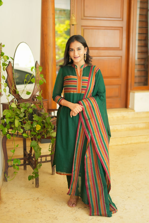 Vanika Green Handloom Kurta Set