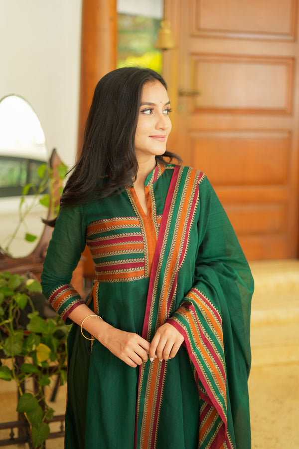 Vanika Green Handloom Kurta Set