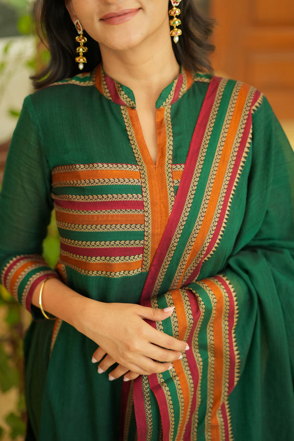 Vanika Green Handloom Kurta Set