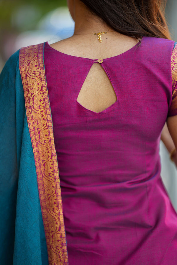 Charvi Magenta Narayanpet Kurti Set ( Set of 2 )