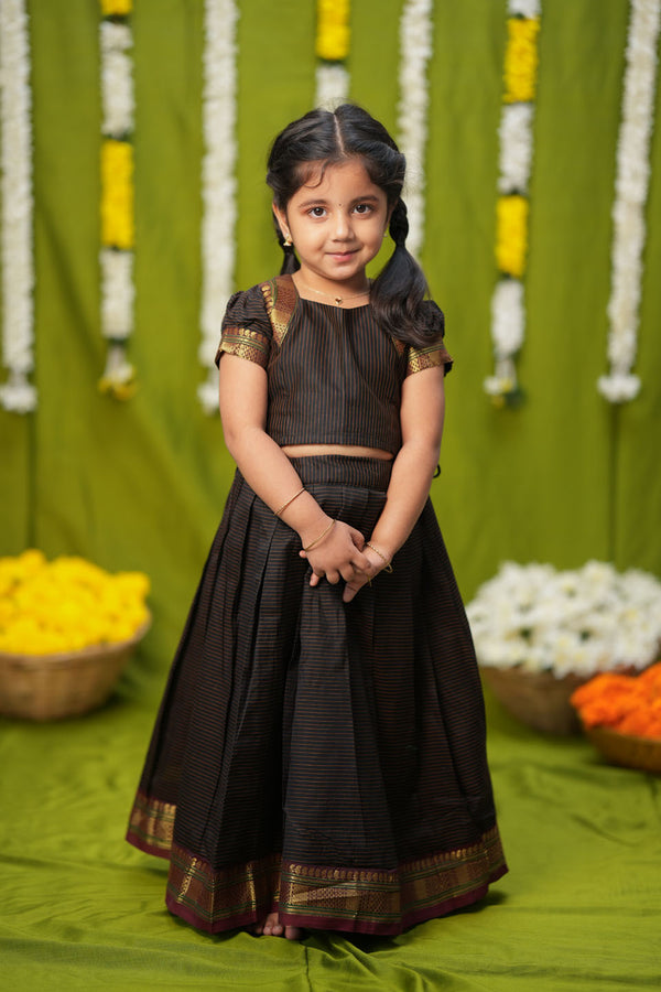Abiradhi Black Handloom Top & Skirt Mini