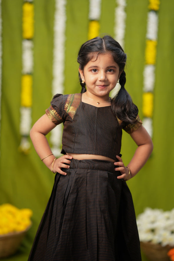 Abiradhi Black Handloom Top & Skirt Mini