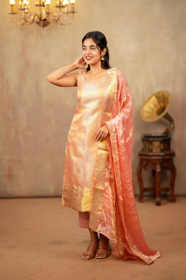 Tanisha Peach Banarasi Tissue Kurti Set ( Set of 3 )