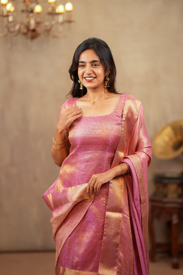 Tanisha Pink Banarasi Tissue Kurti Set ( Set of 3 )