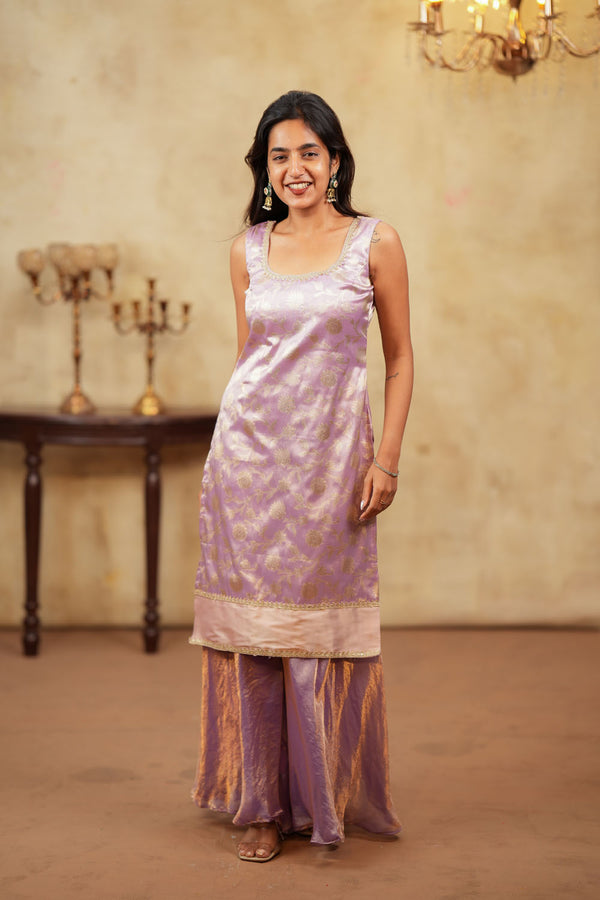 Manju Lavender Banarasi Tissue Kurti Set ( Set of 3 )