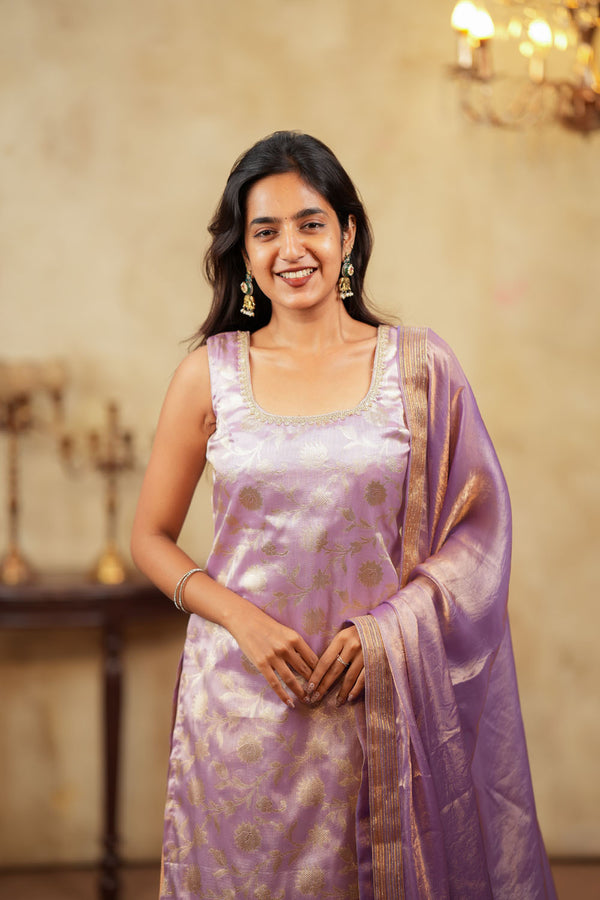 Manju Lavender Banarasi Tissue Kurti Set ( Set of 3 )