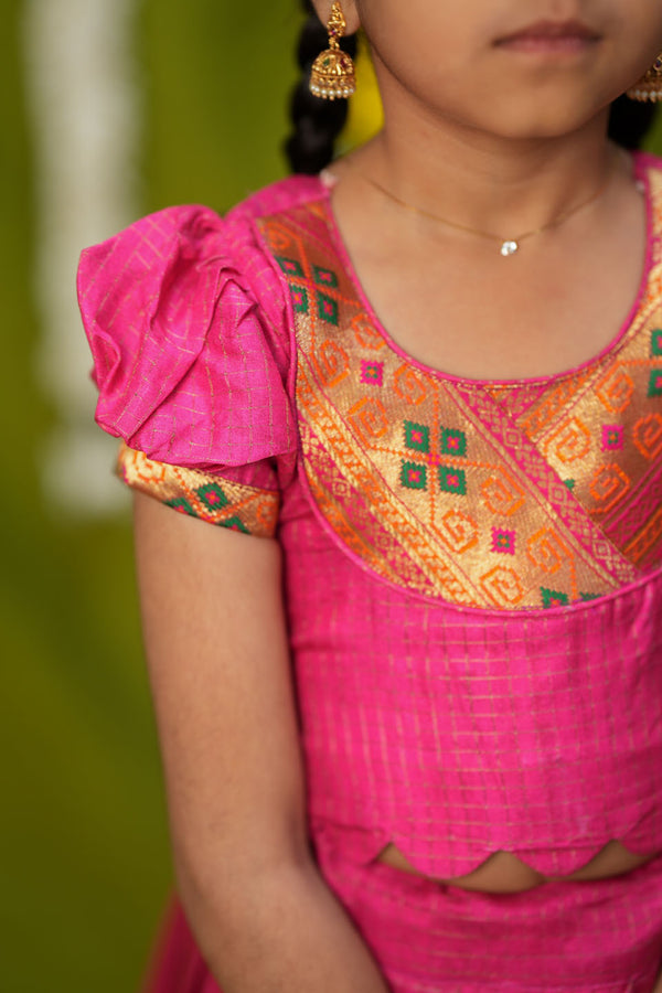 Vaishali Pink Mom & Me Set