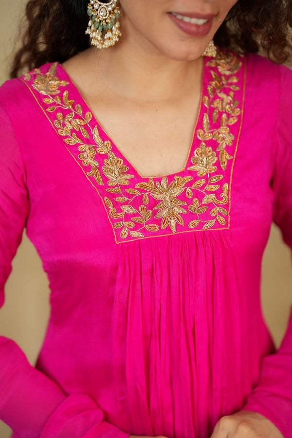Kiara Rani Pink Kurta Set ( Set of 2)