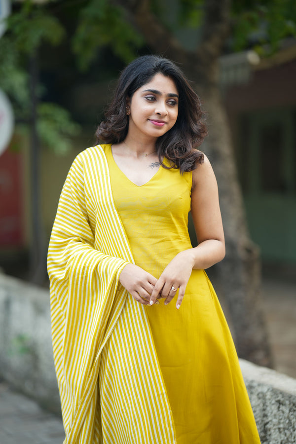 Nandhitha Yellow Kurta Set
