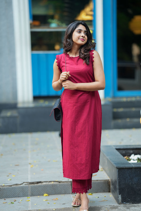 Umaiyaal Maroon Kurti Set (Set of 2)