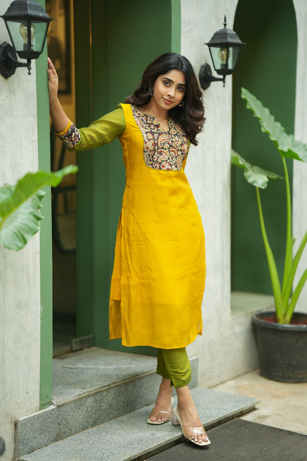 Samriddhi Yellow Kurti (Set of 2)