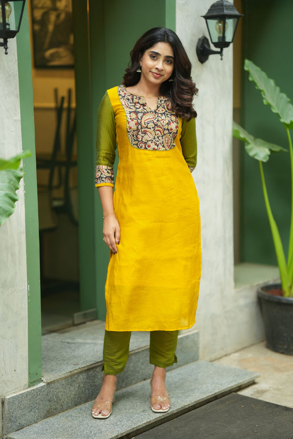 Samriddhi Yellow Kurti (Set of 2)