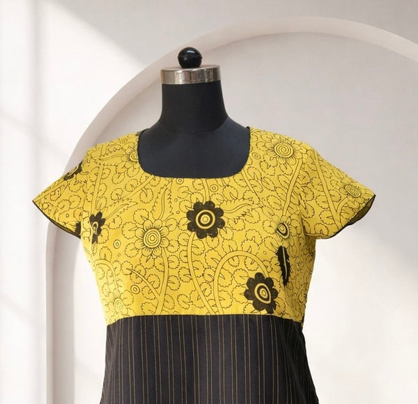 Tanvi Black Kurti